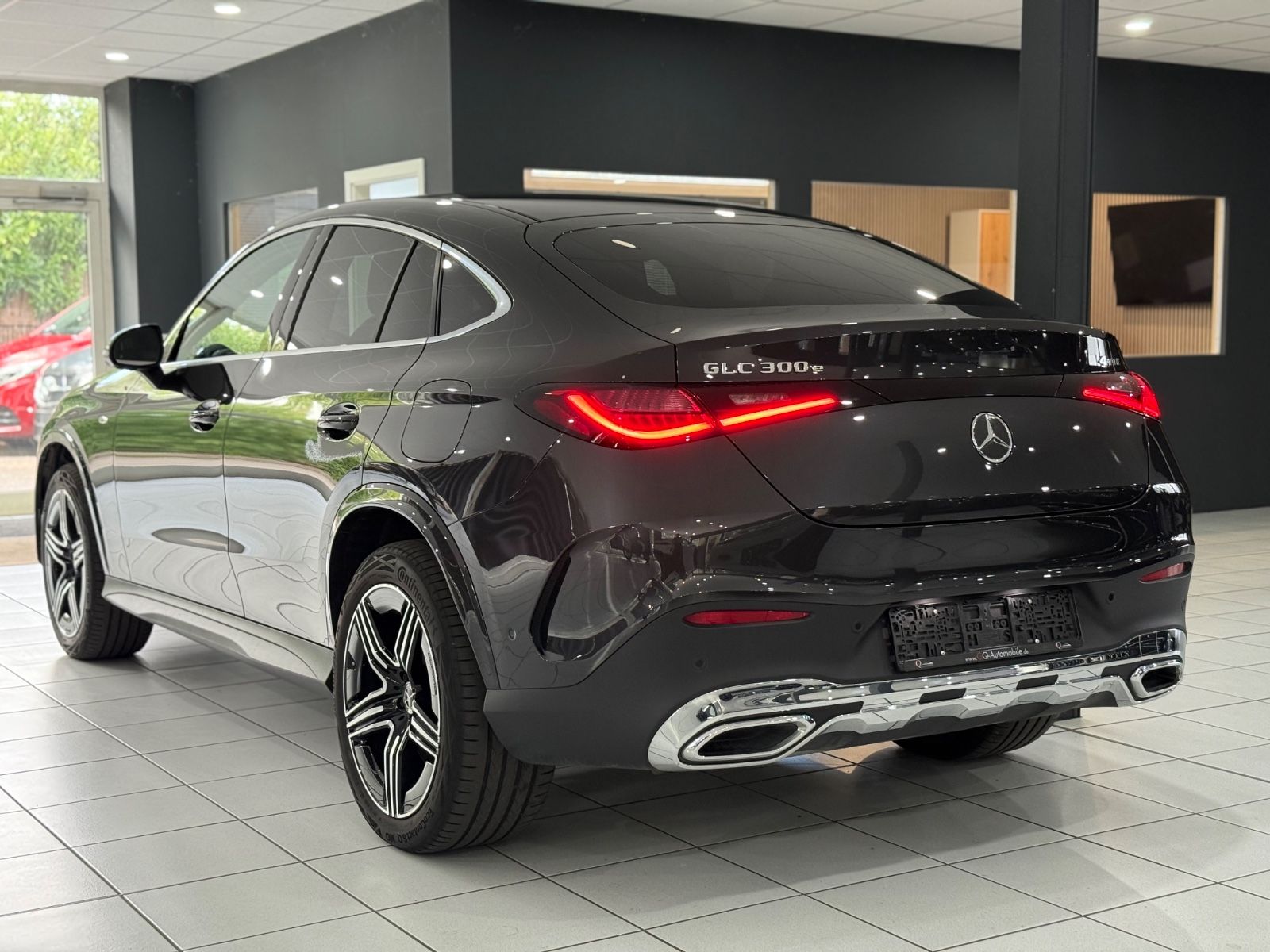 Mercedes-Benz GLC 300e 4M Coupe AMG DISTRONIC PANO MEMORY 360 foto 3