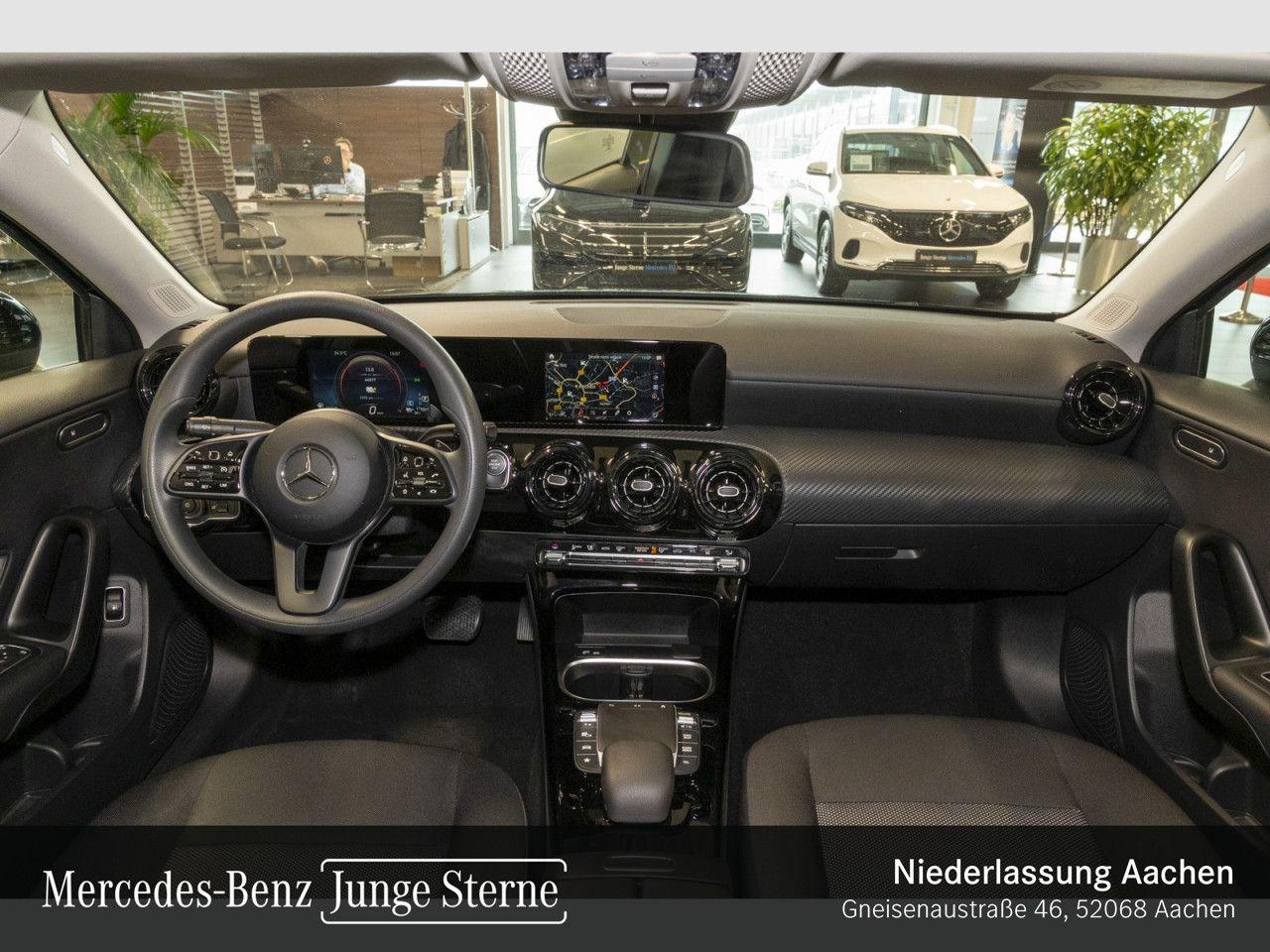Mercedes-Benz A 250 e Lim Pano/LED/Kam/CarePlay/Navi+/DAB/PTS