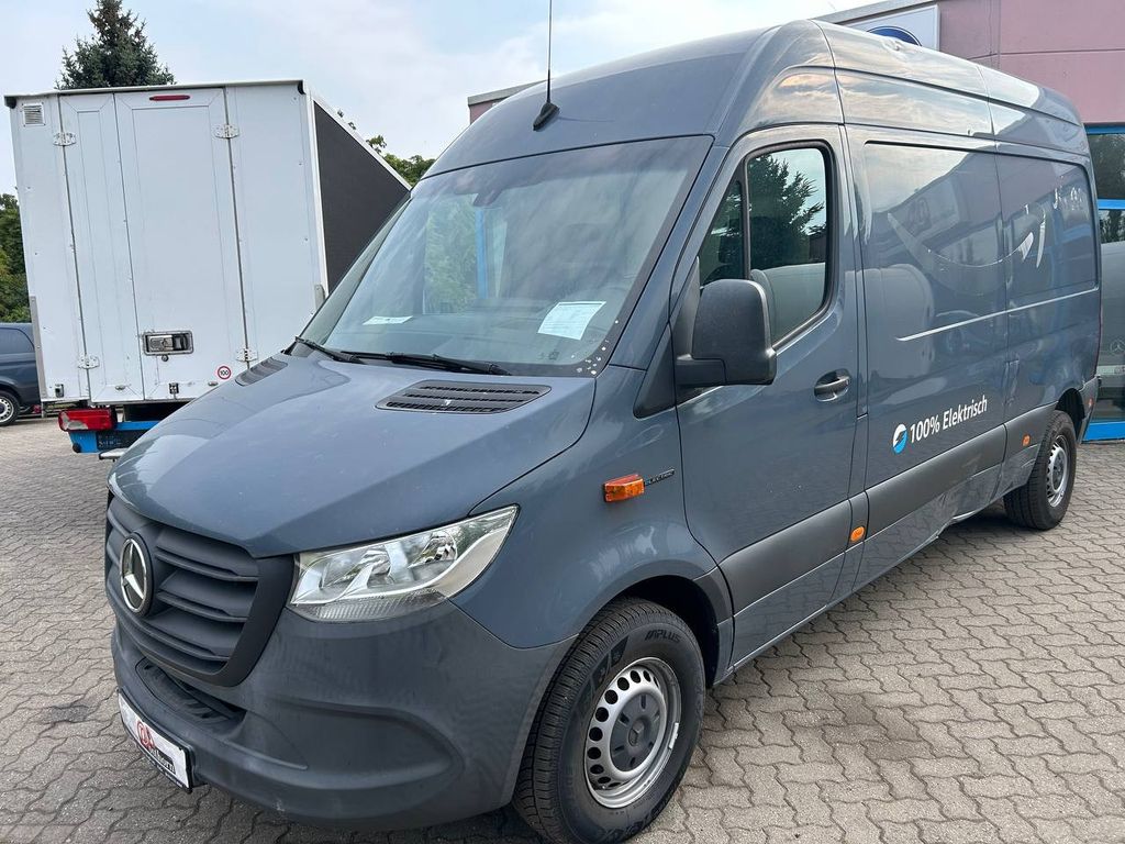 Image of Mercedes-Benz eSprinter