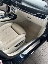 BMW 750i xDrive V8 Biturbo Scheckheftgepflegt  - gebrauchte BMW 750 aus dem Jahr 2017