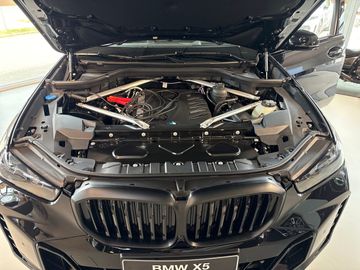 BMW X5 xDrive40d M Sportpaket HK HiFi DAB LED