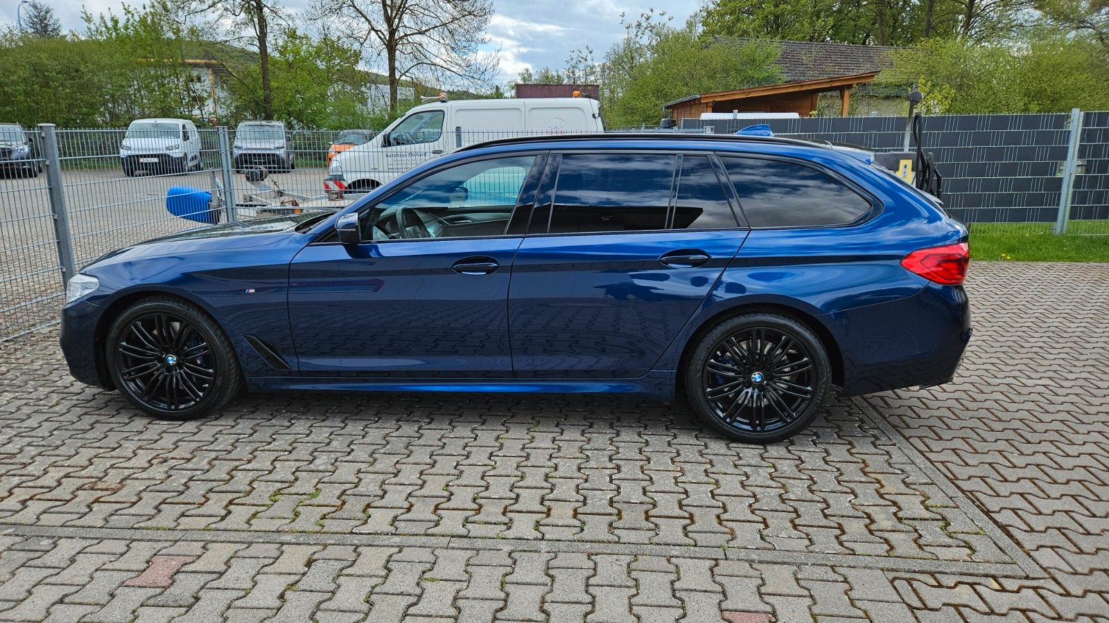 BMW 540d xDrive Touring M-Paket Garantie 12/26