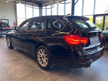 BMW 320i Advantage *NAVI*PDC*MFL*TEMP*