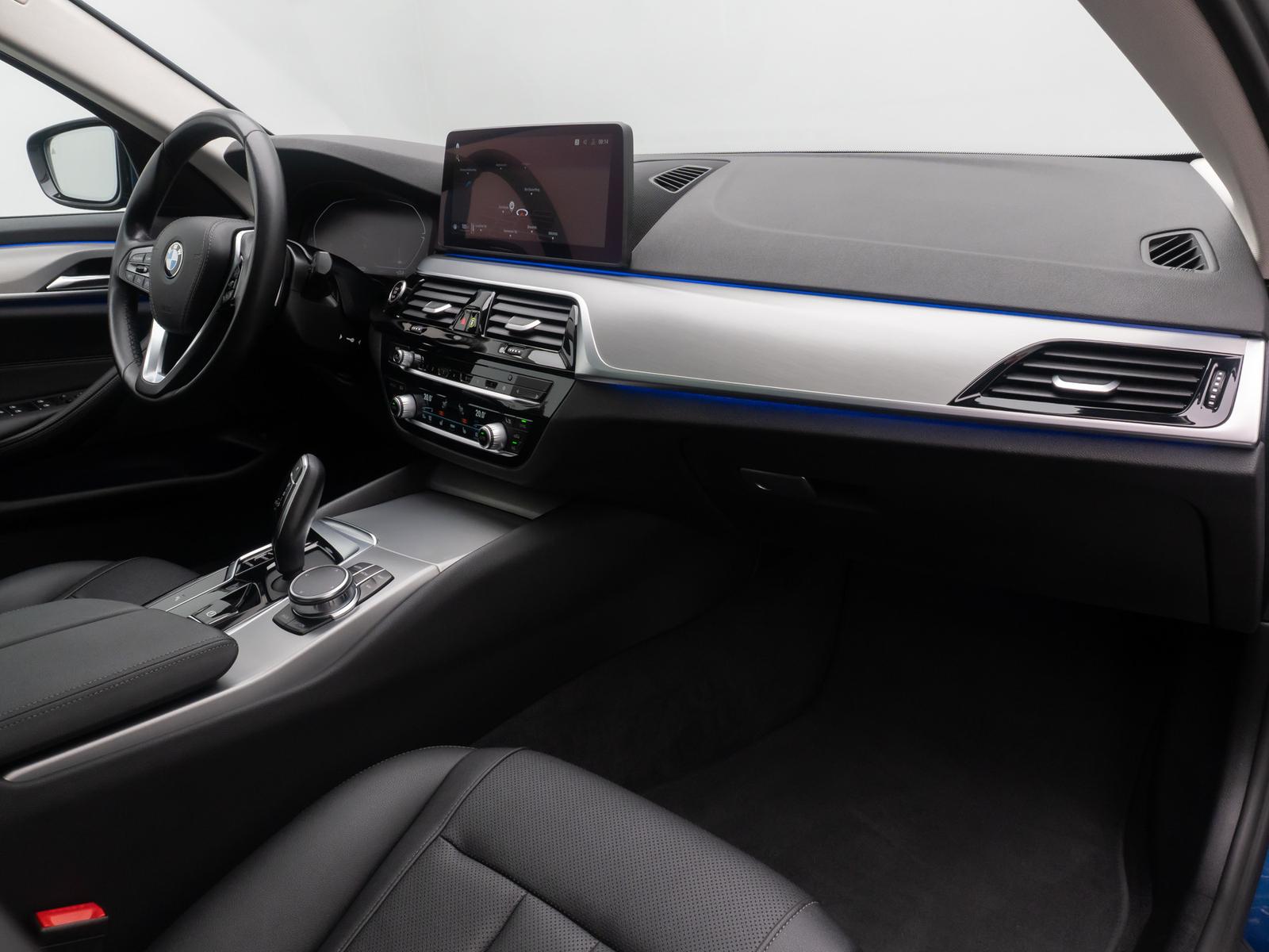 BMW 520 d xD DAB HUD Kamera Alarm Panoram Leder Sport, миниатюра 24
