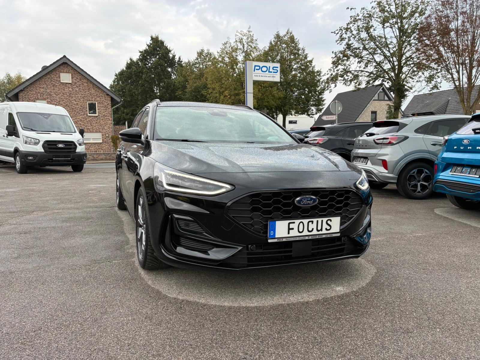 Ford Focus ST-Line X Turn./abn. AHK/Kamera/Allw./Pano