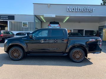 Fotografie Isuzu D-Max Double Cab 4WD V-CROSS 1/2 Jahreswagen