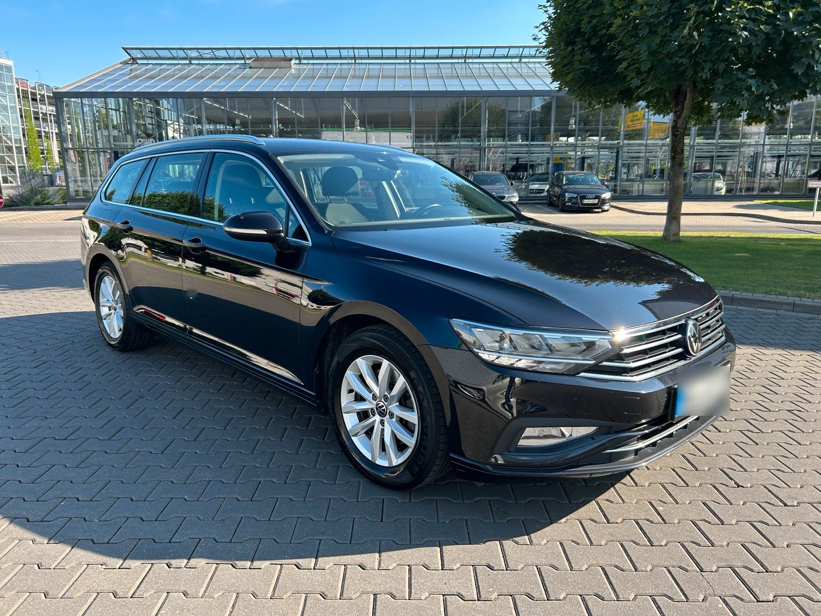 VW Verkaufe VW PASSAT TDI 2.0 150PS