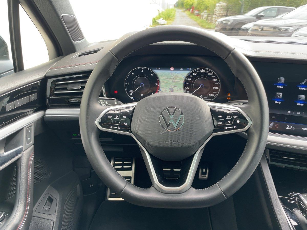 Volkswagen Touareg Elegance 3.0 TDI 4Motion MATRIX AHK PANO foto 21