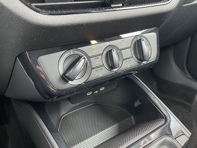 Skoda Fabia 1.0 MPI Essence *KLIMA*SHZ*ALU*PDC