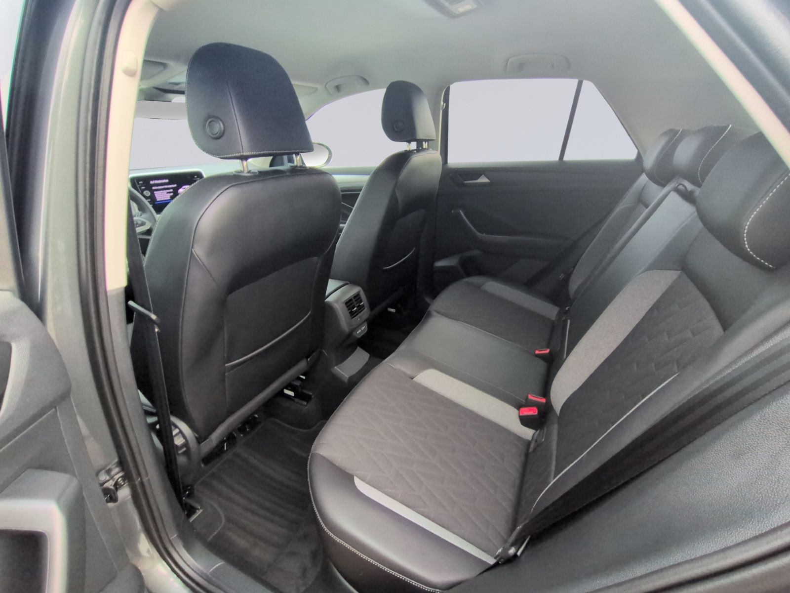 T-Roc 1.5 TSI DSG Goal AHK+NAVI+LED+PARK-ASSIST