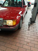 Mercedes-Benz W124 300 TE Signalrot | H-Ke... - Mercedes-Benz 300 Kombi Te mit Benzin-Antrieb