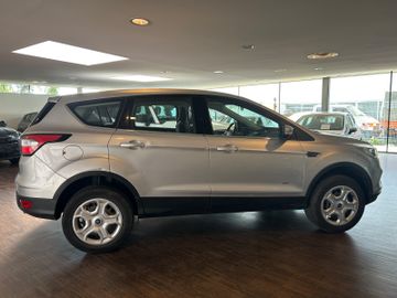 Ford Kuga - 4