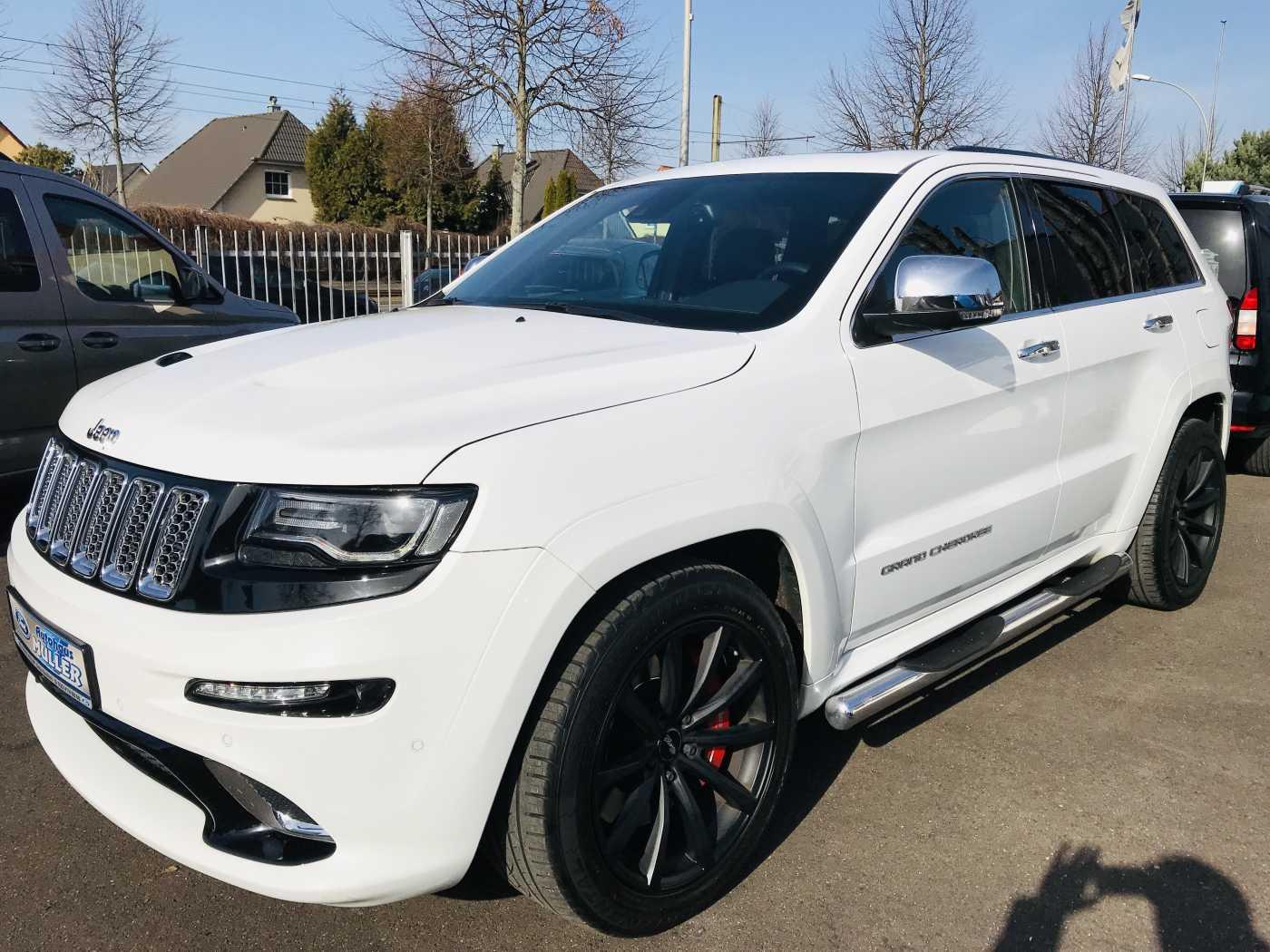 Jeep Grand Cherokee SRT 6.4 V8 HEMI 468 ch BVA 4x4 / Toit panoramique / Harman Kardon / Sièges ventilés / ACC