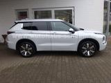 Mitsubishi Outlander 2.4 PHEV 4WD Top - Mitsubishi: Von Händlern