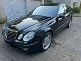 Mercedes-Benz Mercedes w211 E320 CDI Mopf Ausstattung - : Kombi, W211