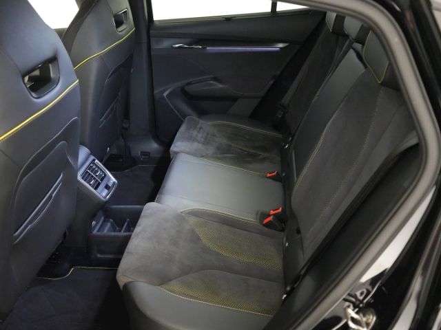 ENYAQ iV COUPE RS 4x4+NAVI+RÜCKFAHRKAMERA+SITZ-/
