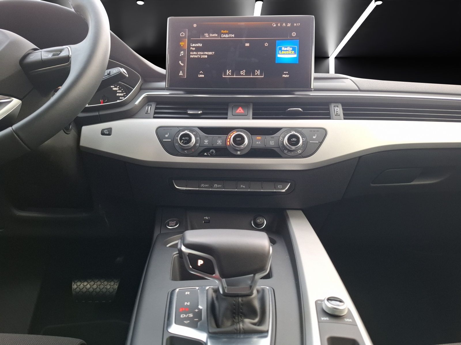 Fahrzeugabbildung Audi A4 Avant 35 TDI S-line S-tronic Matrix Navi ACC