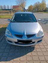 Mitsubishi Lancer Wagon - Mitsubishi Space Star: Kombi