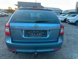 Skoda Octavia Combi Elegance 2.0 TDI-4X4-AHK-SHZ-AUTOM - Skoda Octavia aus 2012 mit Diesel-Antrieb: Kombi