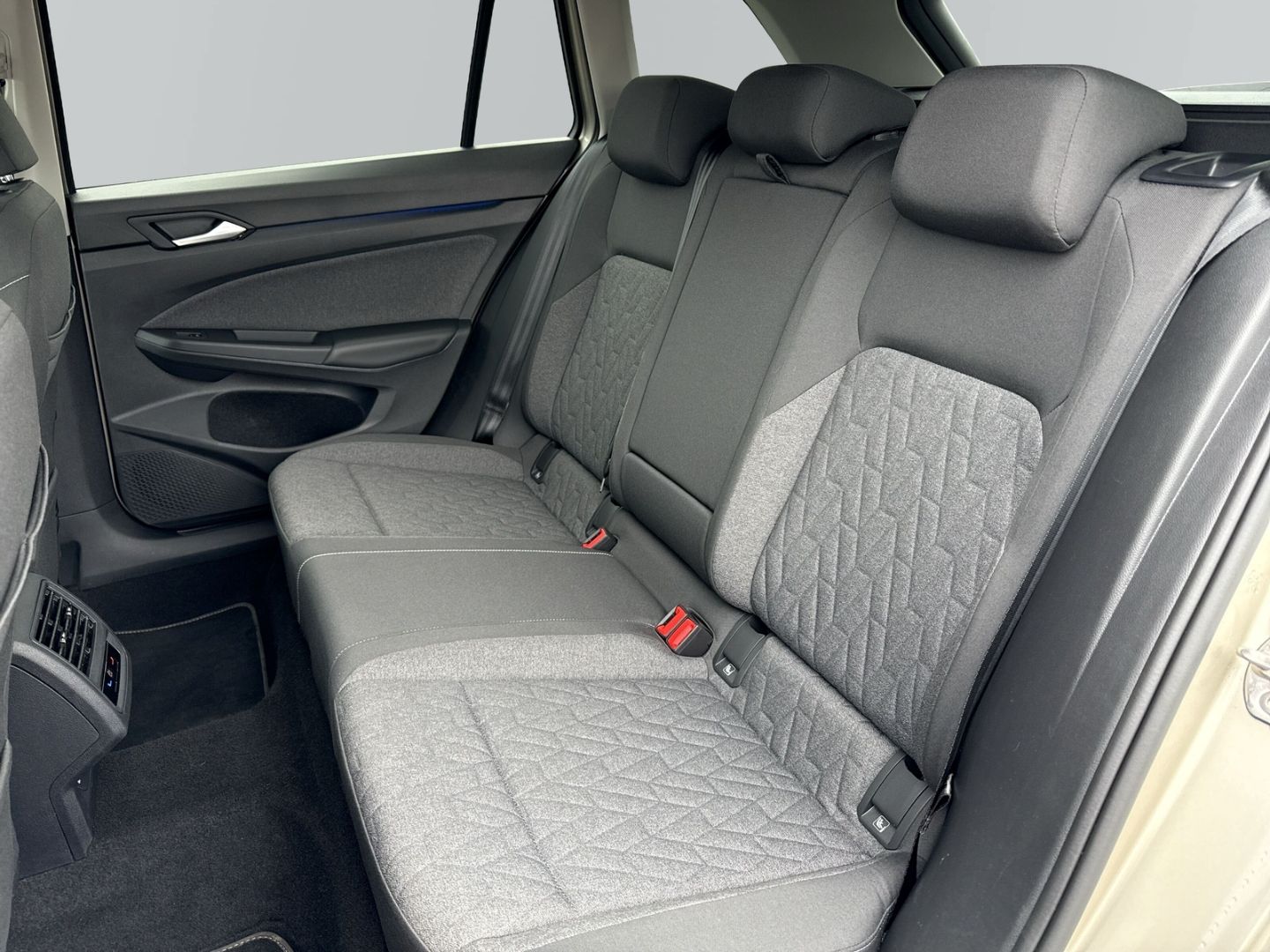 Golf Variant VIII 1.5 TSI Move *Navi*R-Kamera*