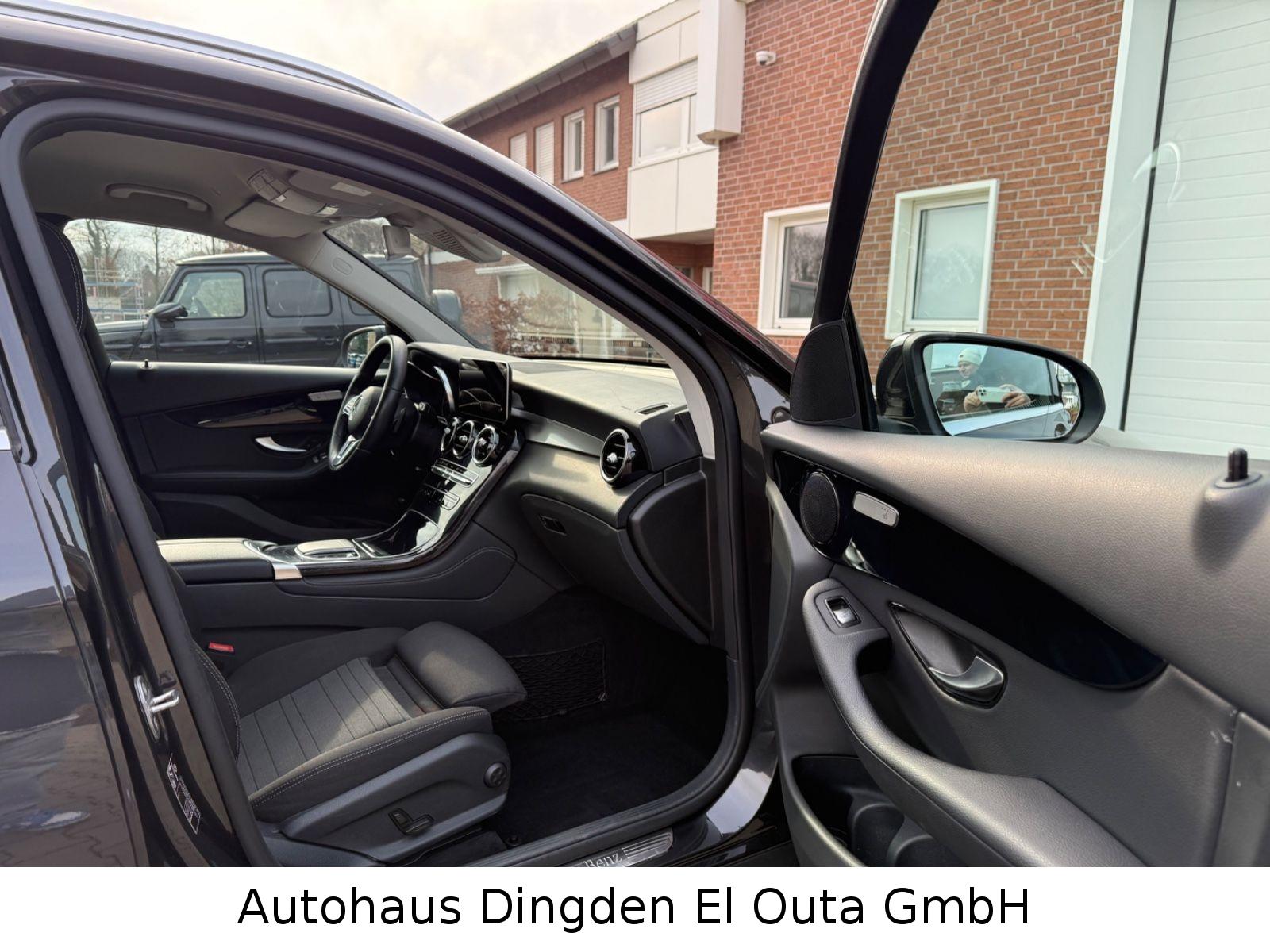 Mercedes-Benz GLC 300d Business 4Matic
