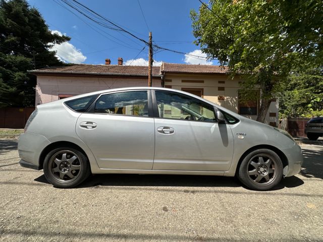 Toyota Prius 1.5-l-VVT-i -