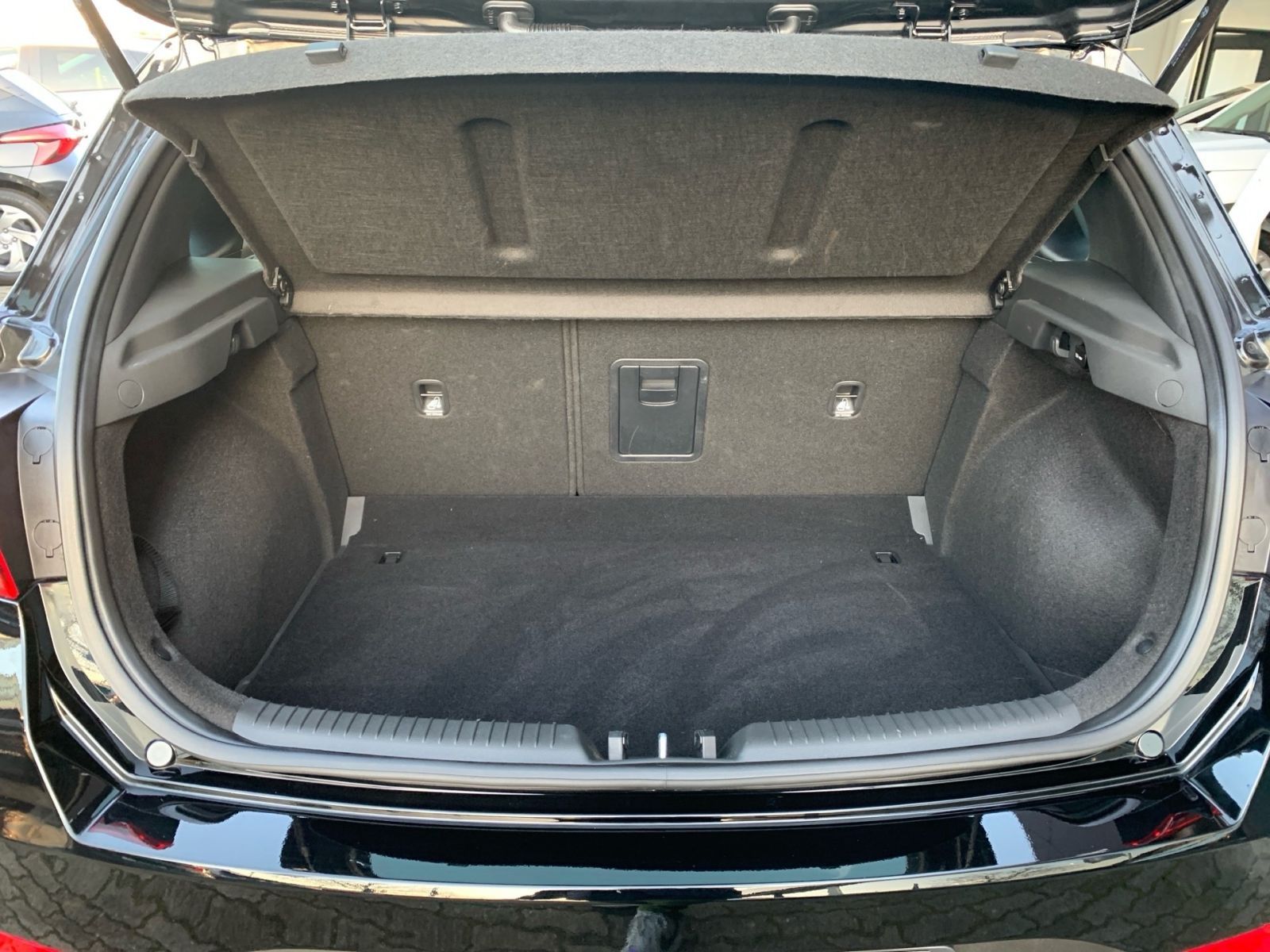 Fahrzeugabbildung Hyundai i30 1.5 T-GDI N Line 7-DCT Mild-Hybrid PanDach S