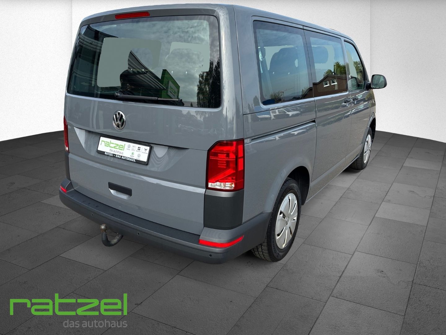 Fahrzeugabbildung Volkswagen T6.1 Kombi KR 2.0 TDI 9-Sitzer AHK DAB Notbremsa