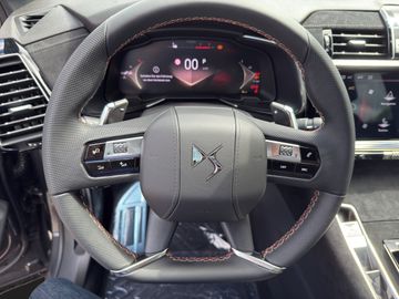 DS Automobiles DS 7 1.5 BlueHDi 130 FAP Pallas +Kam.+LED+SHZ