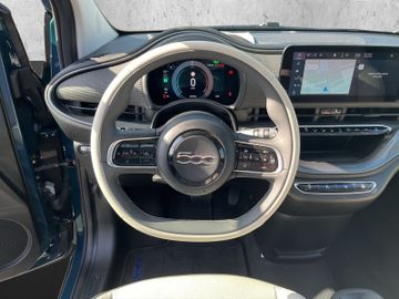 Fiat 500e La Prima 42kWh Navi+SHZ+Pano+RFK+Carplay