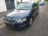 Volkswagen Passat 2.0 TDI DPF DSG 125kW Highline Highline - Volkswagen Passat aus 2007: Highline