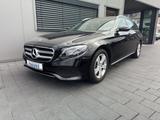 Mercedes-Benz E200T Avantgarde Xenon Navi Kamera Ambiente SHZ  - Mercedes-Benz E 200 in Düsseldorf