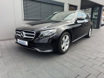 Bild 1 Mercedes-Benz E 200 E 20d0 T Avantgarde Xenon Navi Kamera Ambiente S