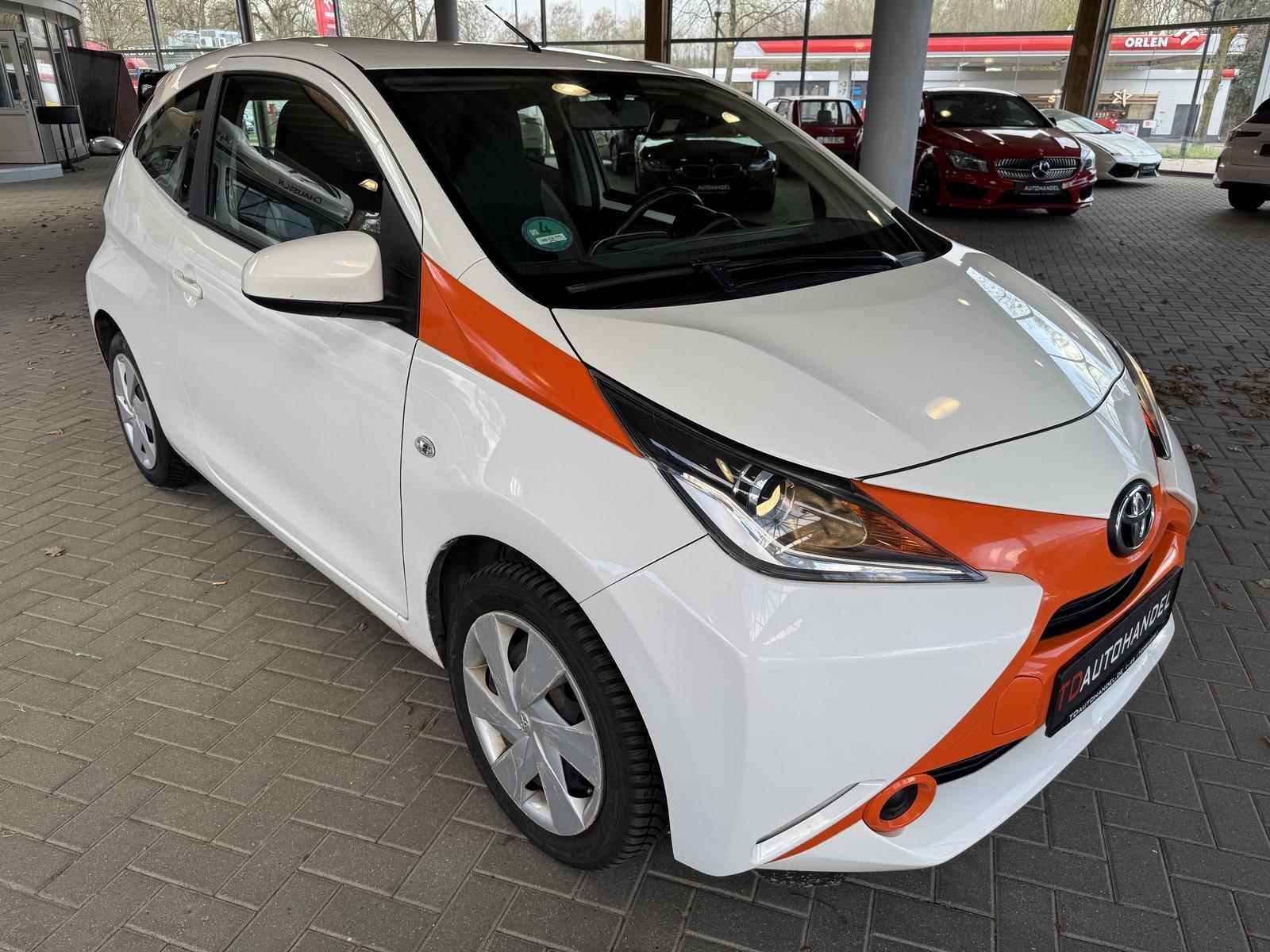 Toyota AYGO x Automatik 1.Hand