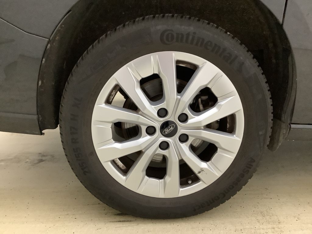 Fahrzeugabbildung Ford Tourneo Connect Titanium ACC Navi Digitales Cock