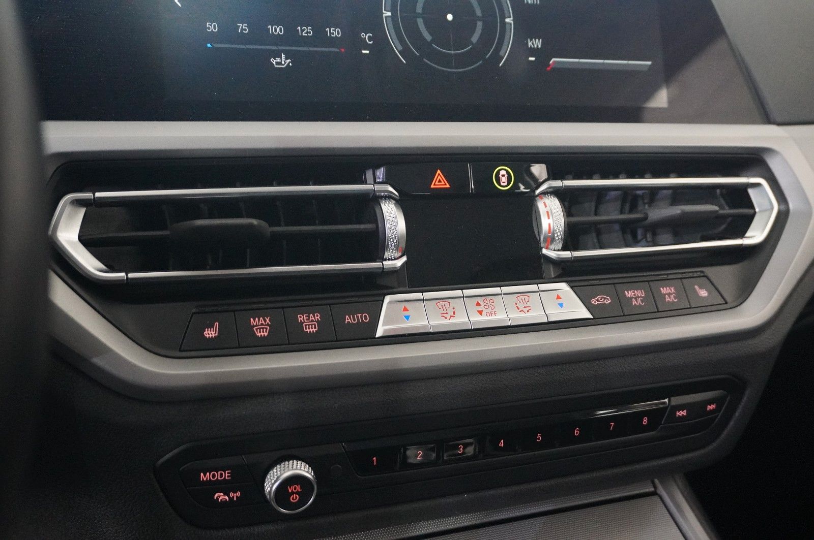 Fahrzeugabbildung BMW 318D TOURING ADVANTAGE NAVI/LED/VIRTUAL/SHZ/DAB+