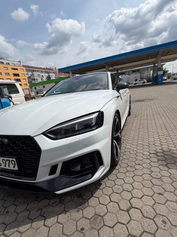 Image of Audi RS5