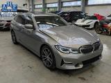 BMW 330 i Luxury Line LASER HUD 360-KAM LEDER - BMW 330 Unfallwagen