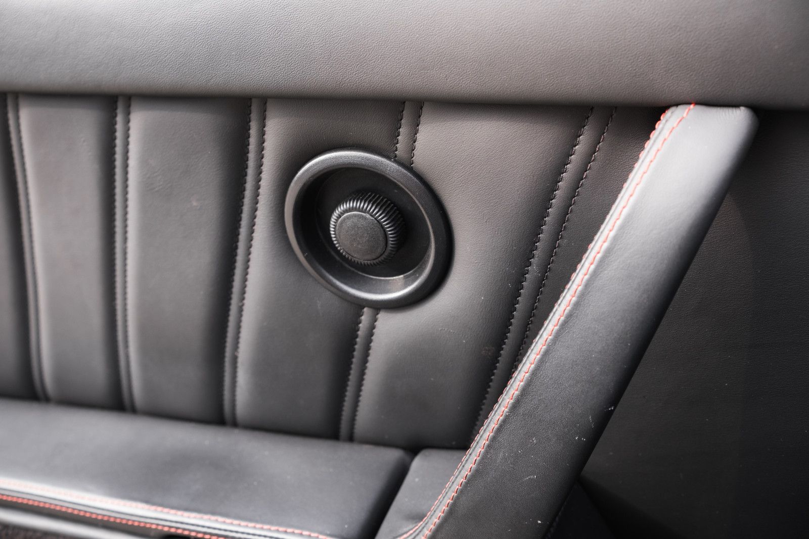 Fahrzeugabbildung Porsche 964 C4 Coupe-300 PS-18 Zoll Cup-KW Fahrwerk
