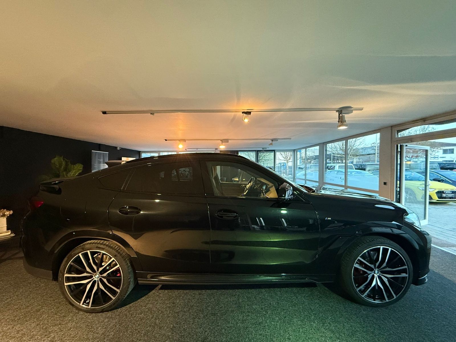 BMW X6 X6 M50 i*Hamann Optik* Bowers & Wilkins*Laeser*, Ansicht 7
