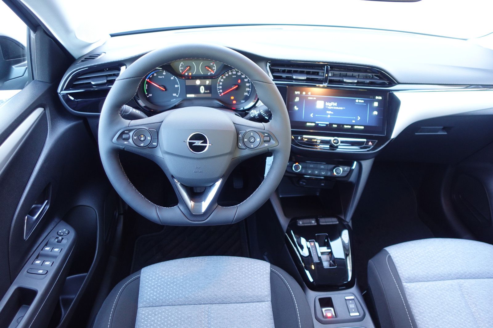 Fahrzeugabbildung Opel Corsa Hybrid Edition Sitzh.,Allwetter,LED,PDC