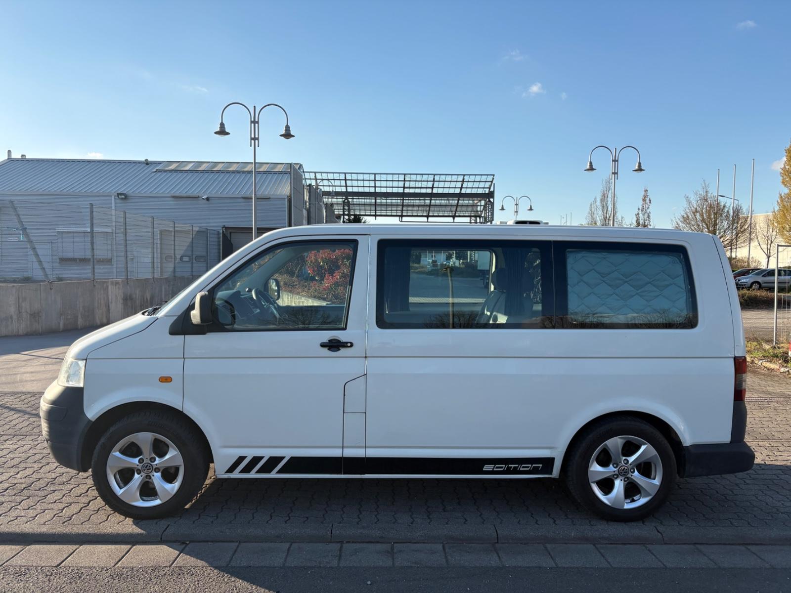 Volkswagen T5 Caravelle