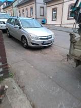 Opel Astra 1.7 - Opel Astra aus 2009 mit Diesel-Antrieb: Kombi, 1.7