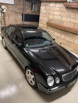 Mercedes-Benz Mercedes Benz W210 E280 - Mercedes-Benz E-Klasse: W210