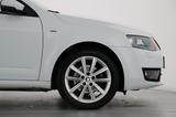 Skoda OCTAVIA COMBI JOY 1.4TSI ANHÄNGERKUPPLUNG - Skoda Octavia mit Benzin-Antrieb: Kombi, Schaltgetriebe