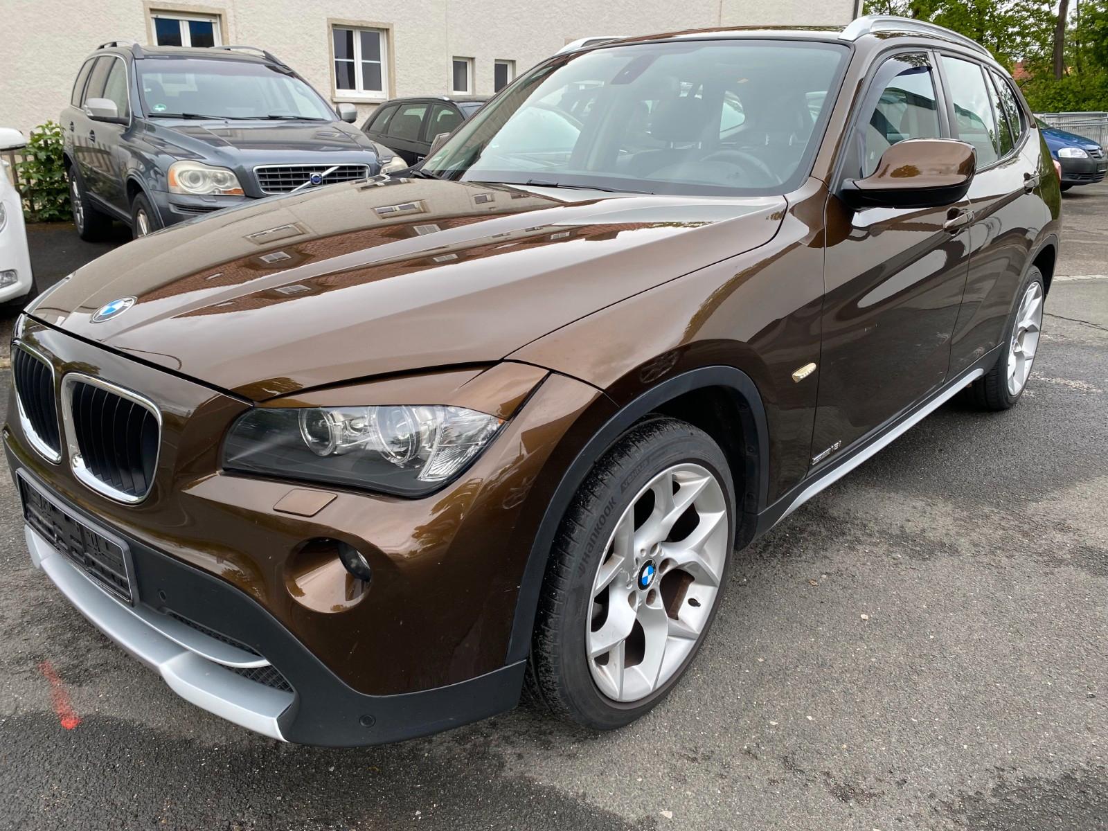BMW X1 18 i sDrive XENON PANO LADER NAVI TÜV08.27