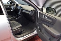 Fahrzeugabbildung Volvo XC40 R Design AWD 360° LED Memory Ambi h/k ACC