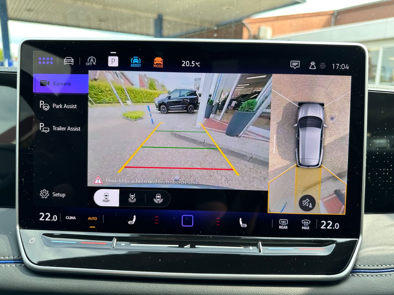 Fahrzeugabbildung Volkswagen Tiguan 2.0 TDI 4M R-Line Pano/AHK/ACC/Navi