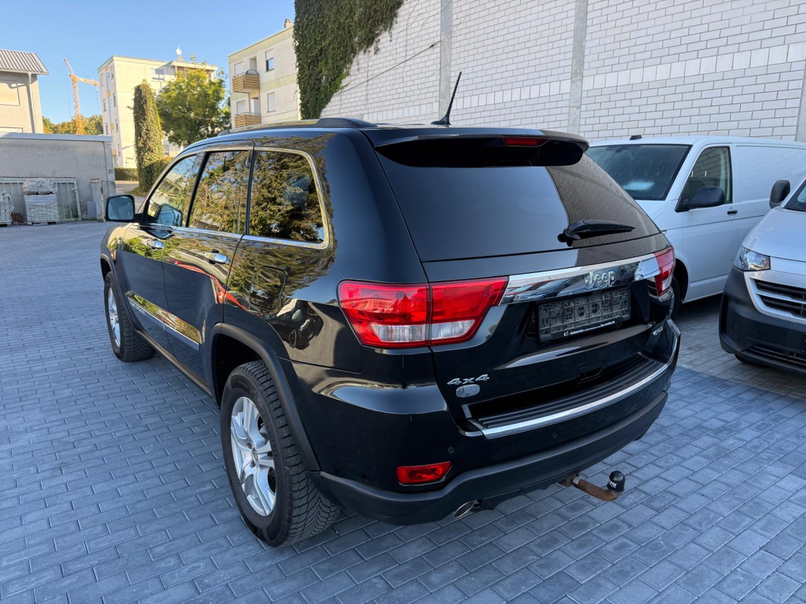 Jeep Grand Cherokee 3.0 CRD Overland | 241 ch | BVA | Toit panoramique | Régulateur adaptatif | Hayon électrique | Attelage 3,5 t