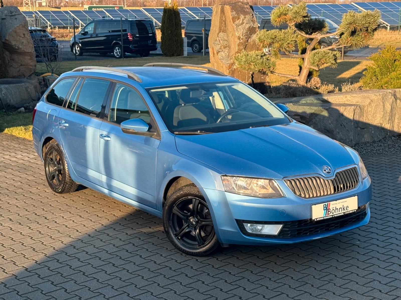 Skoda Octavia Combi Ambition 4x4 NAVI DAB+ AHK